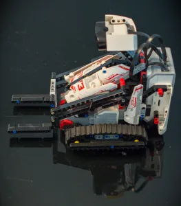 Lego-robo2_edited